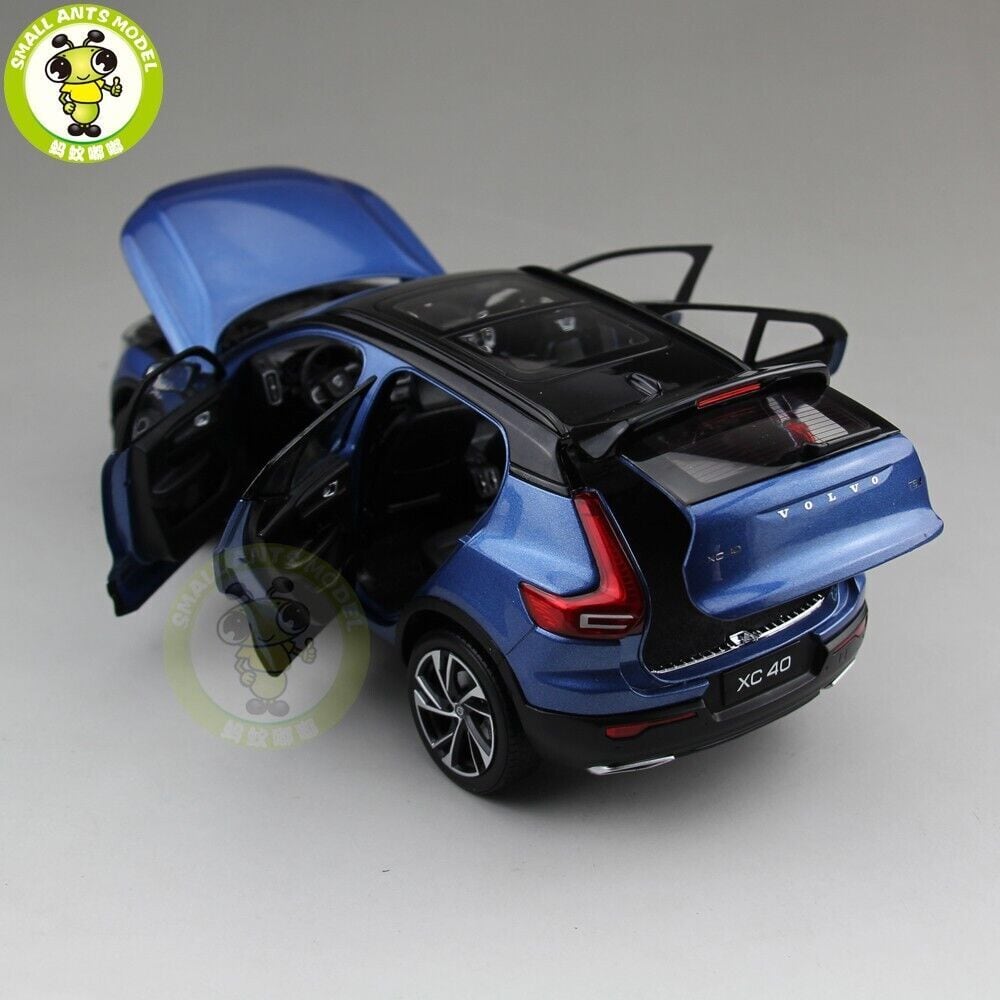 1/18 ボルボ Volvo XC40 青 ブルー SUV クロスカントリー 外車
