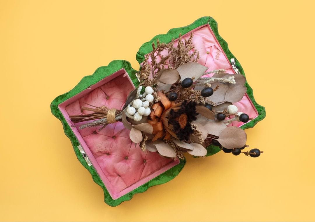 French Antique green Velvet × pink silk jewelry box ( アンティーク