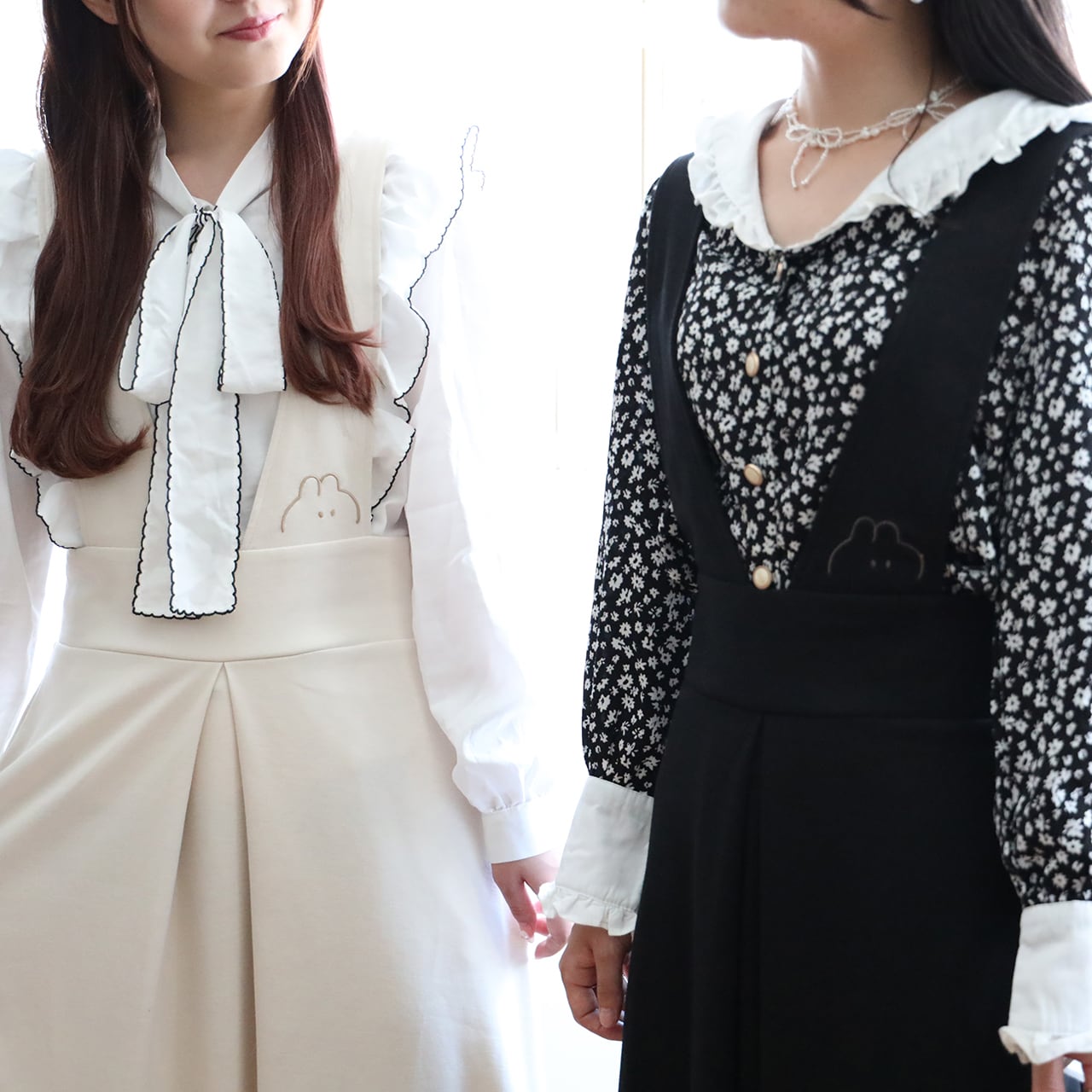 ウサひょっこりジャンパースカート / ブラック（MK‐384） | もくもく