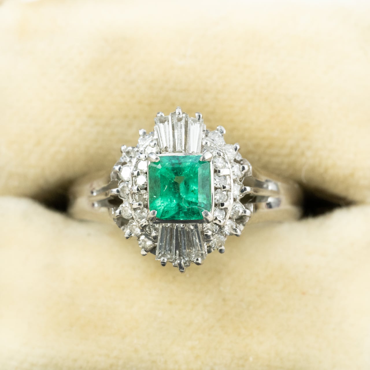 エメラルド | アンティークジュエリー デイジーリング ☆DaisyRing☆