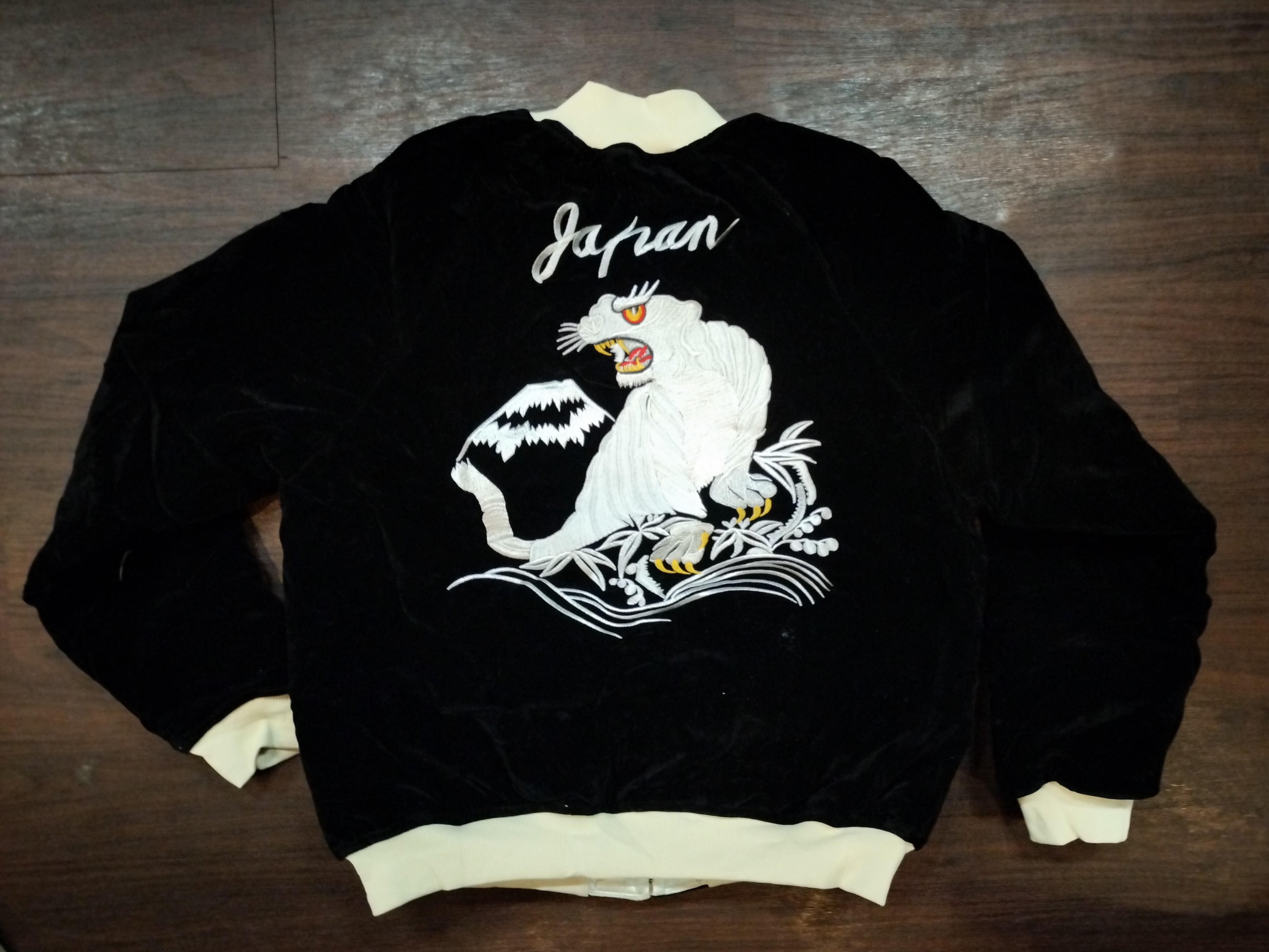 417 別珍スカジャン 白虎 黒 x 生成り | American Wear Shop Lapine