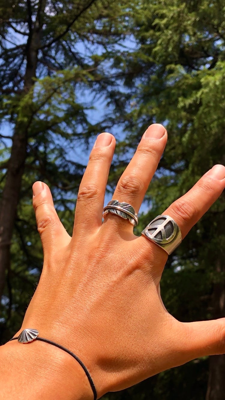 FEATHER RING M／BELIEVEINMIRACLE フェザーリング エム ビリーブイン