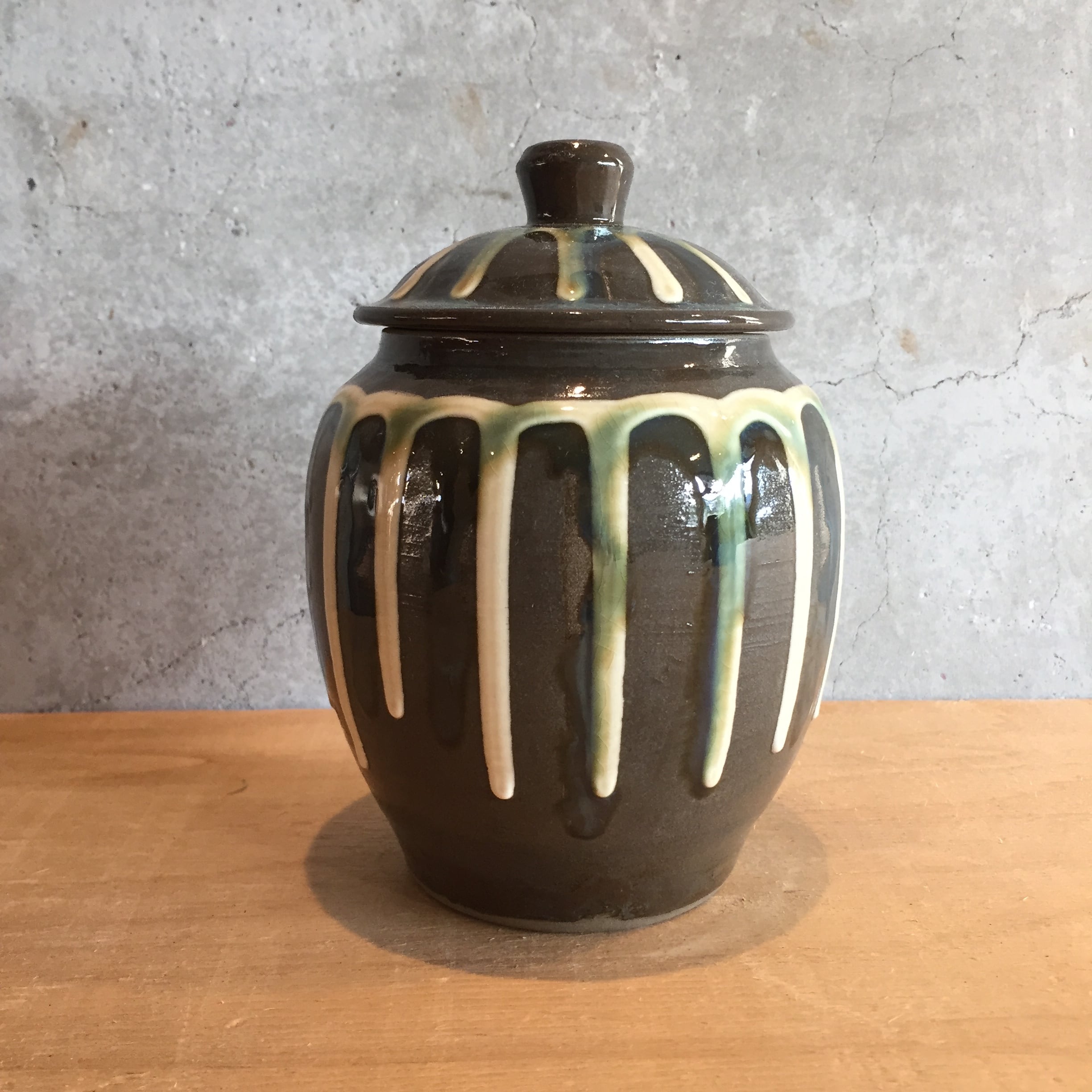 小鹿田焼 黒木昌伸窯 5合壺 | タシュロン｜器と生活の道具