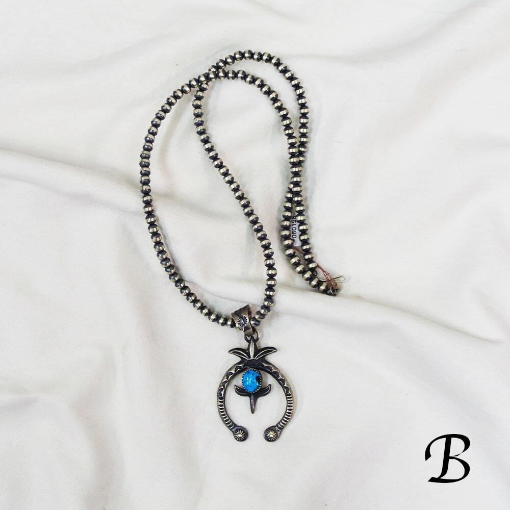 INDIAN JEWELRY(インディアンジュエリー)】Navajo NAJA Necklace by