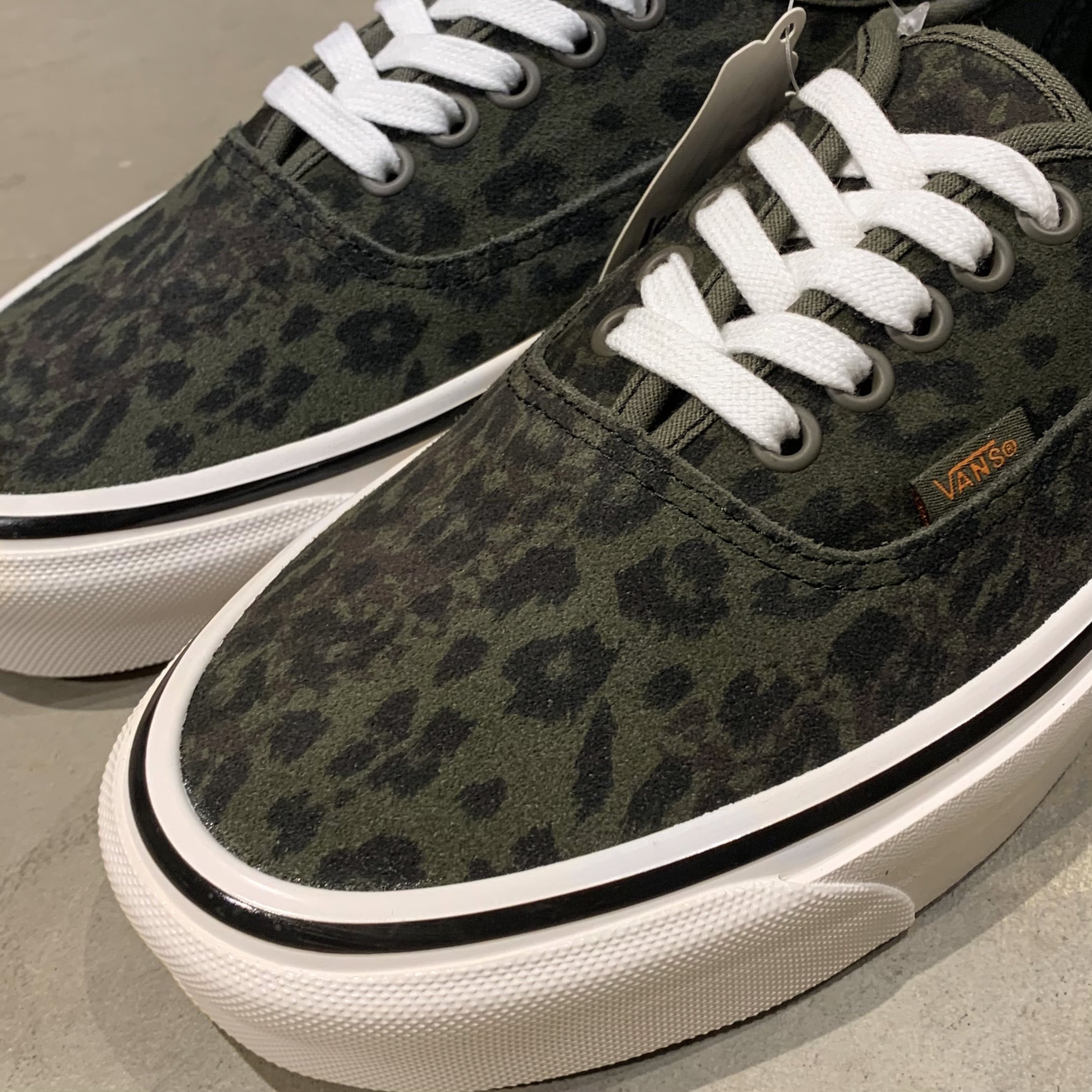 VANS Authentic 44 Dx 