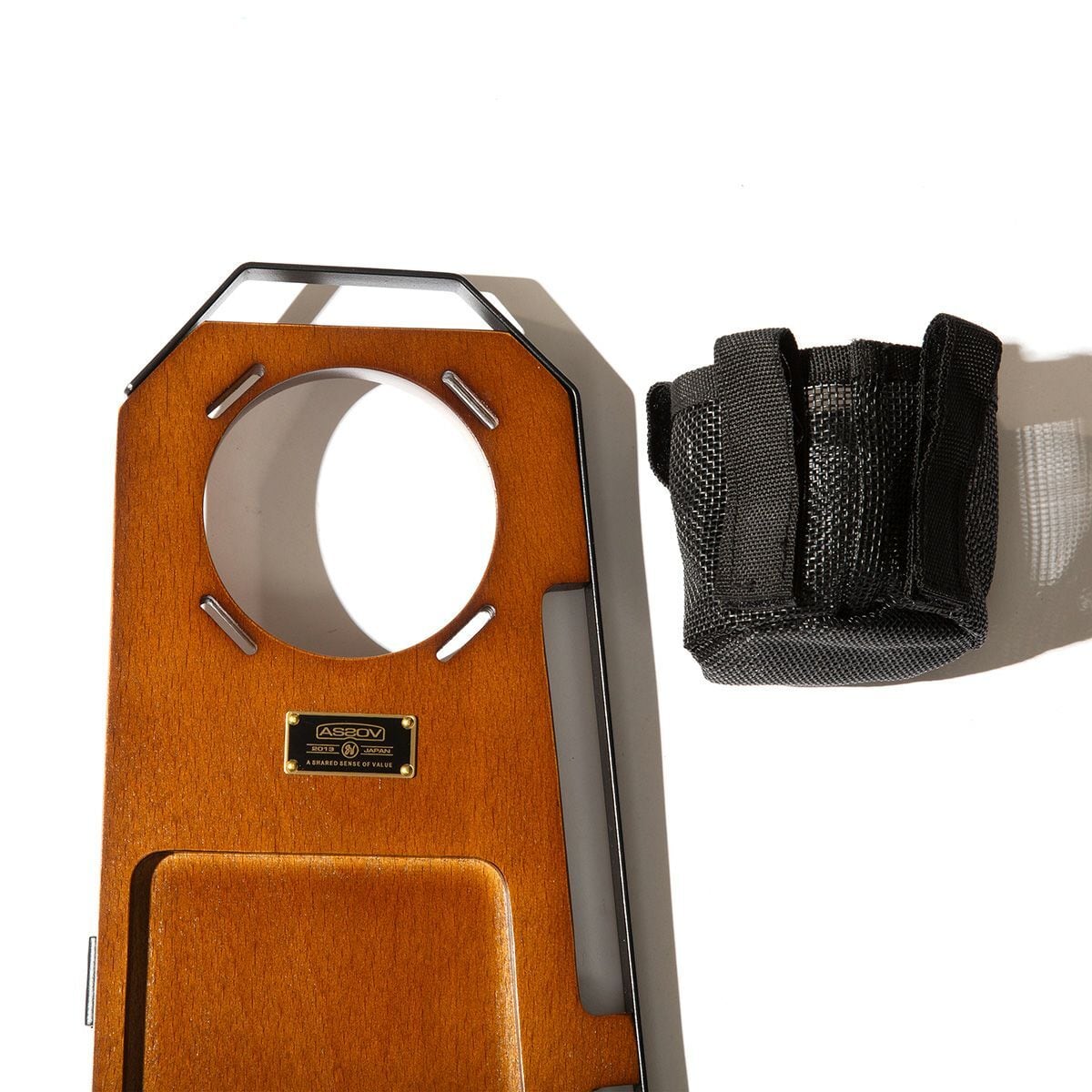 ASSOV アッソブ / ローバーチェアサイドテーブル ライト ※チェア本体