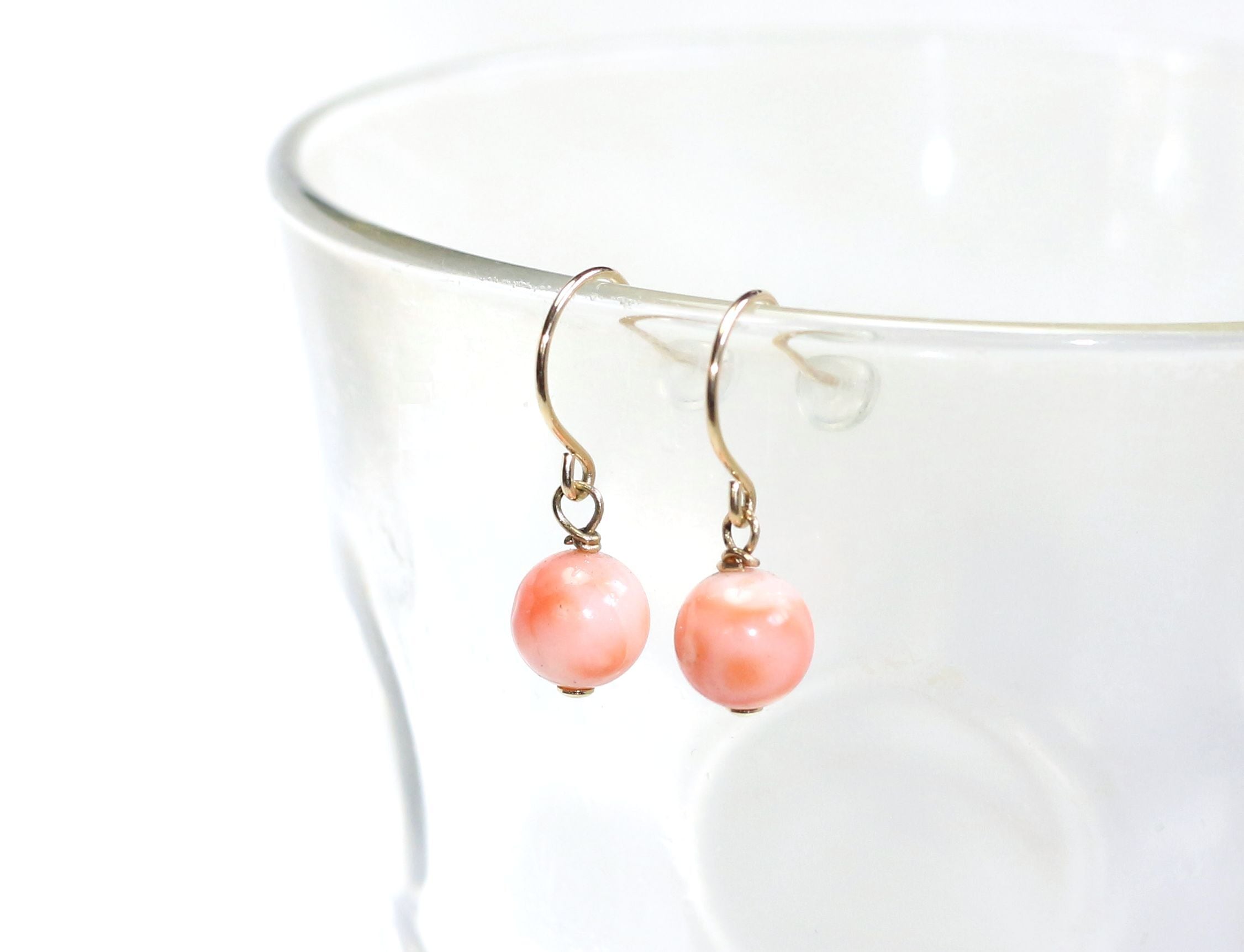 K18YG 桃珊瑚ピアス 7.5㎜珠 | Atelier Ozaki