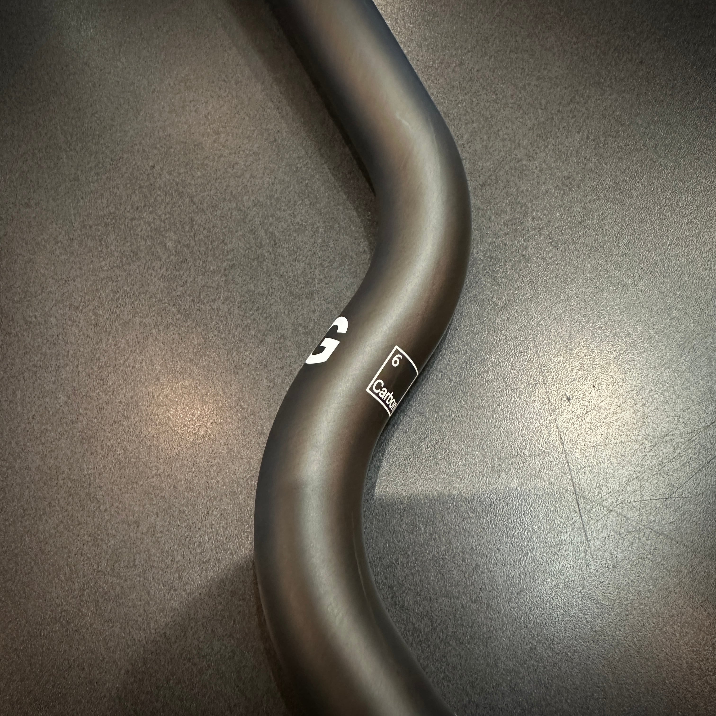 Joseph Kuosac BROMPTON Mid Rise Carbon Handlebar [NEW] | LORO