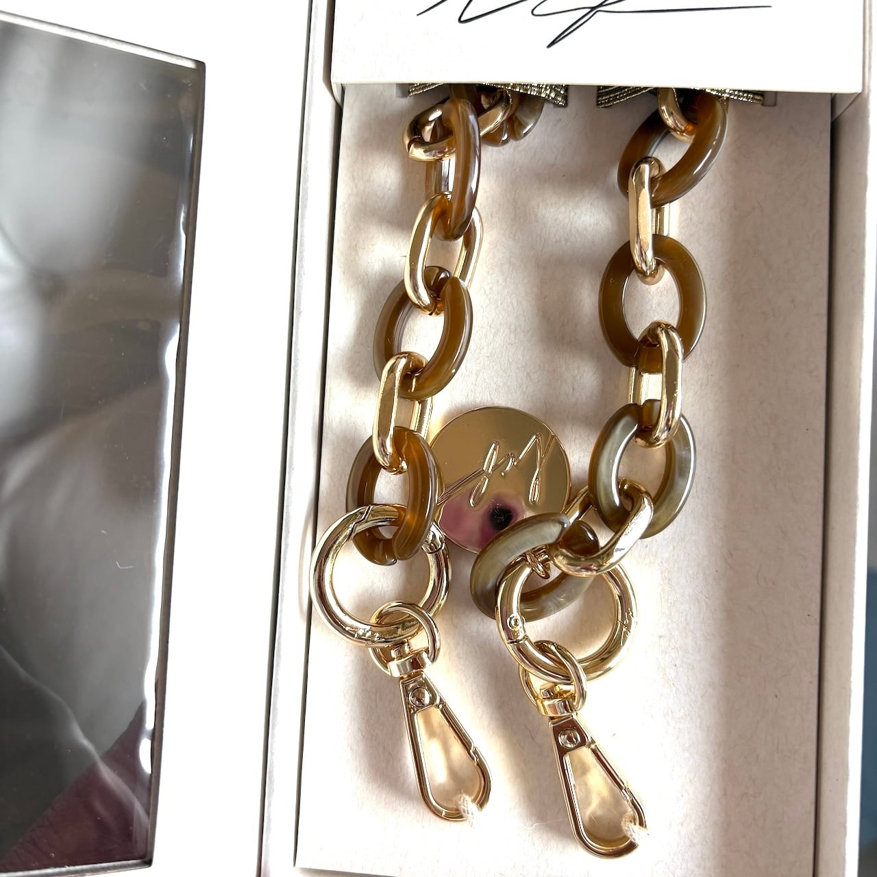 CASSY DORE(カシードレ)】スマホストラップ ラコックフランセーズ la