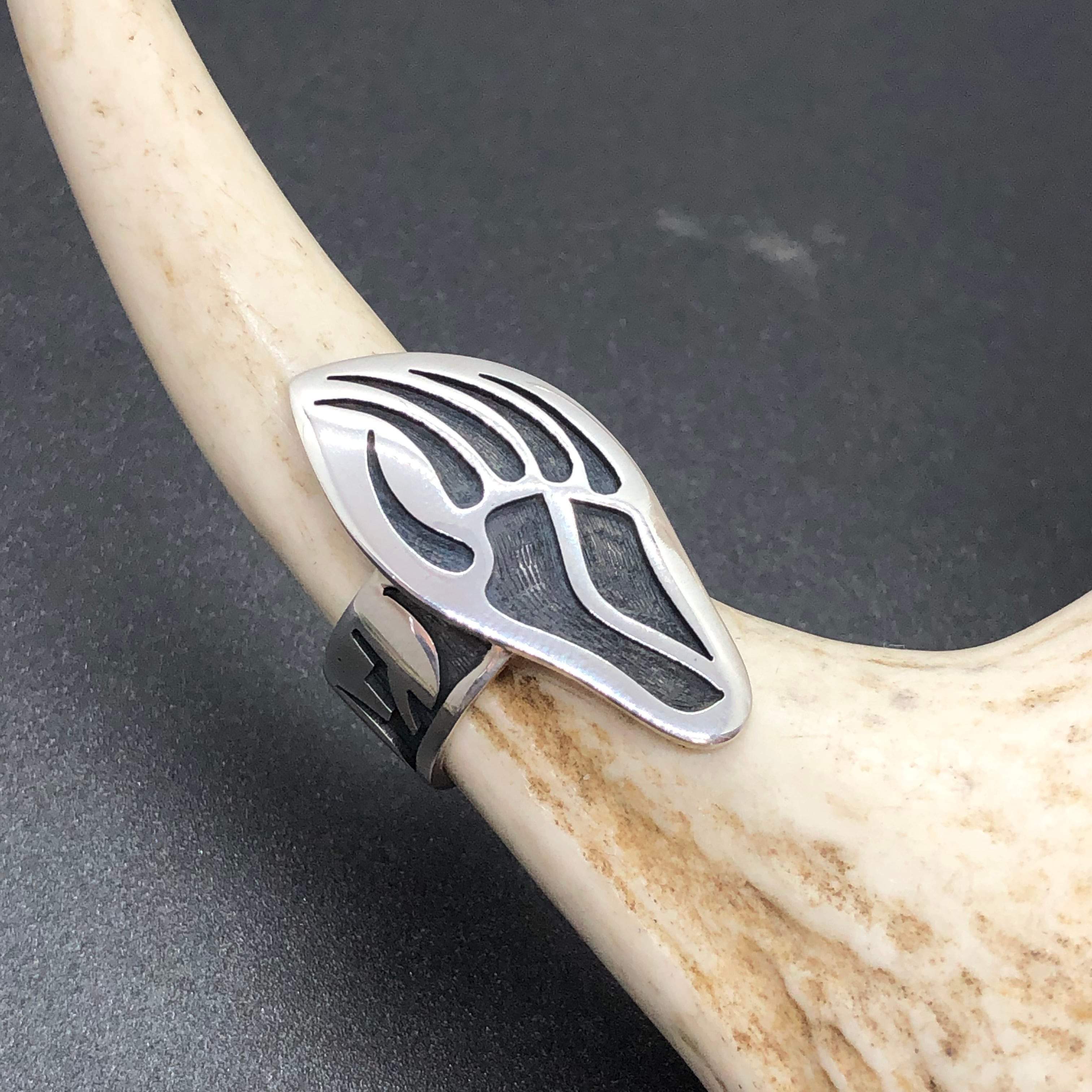 IJR-21 ホピ ベアパウ シルバー リング エドワード ロマホンヴァ作