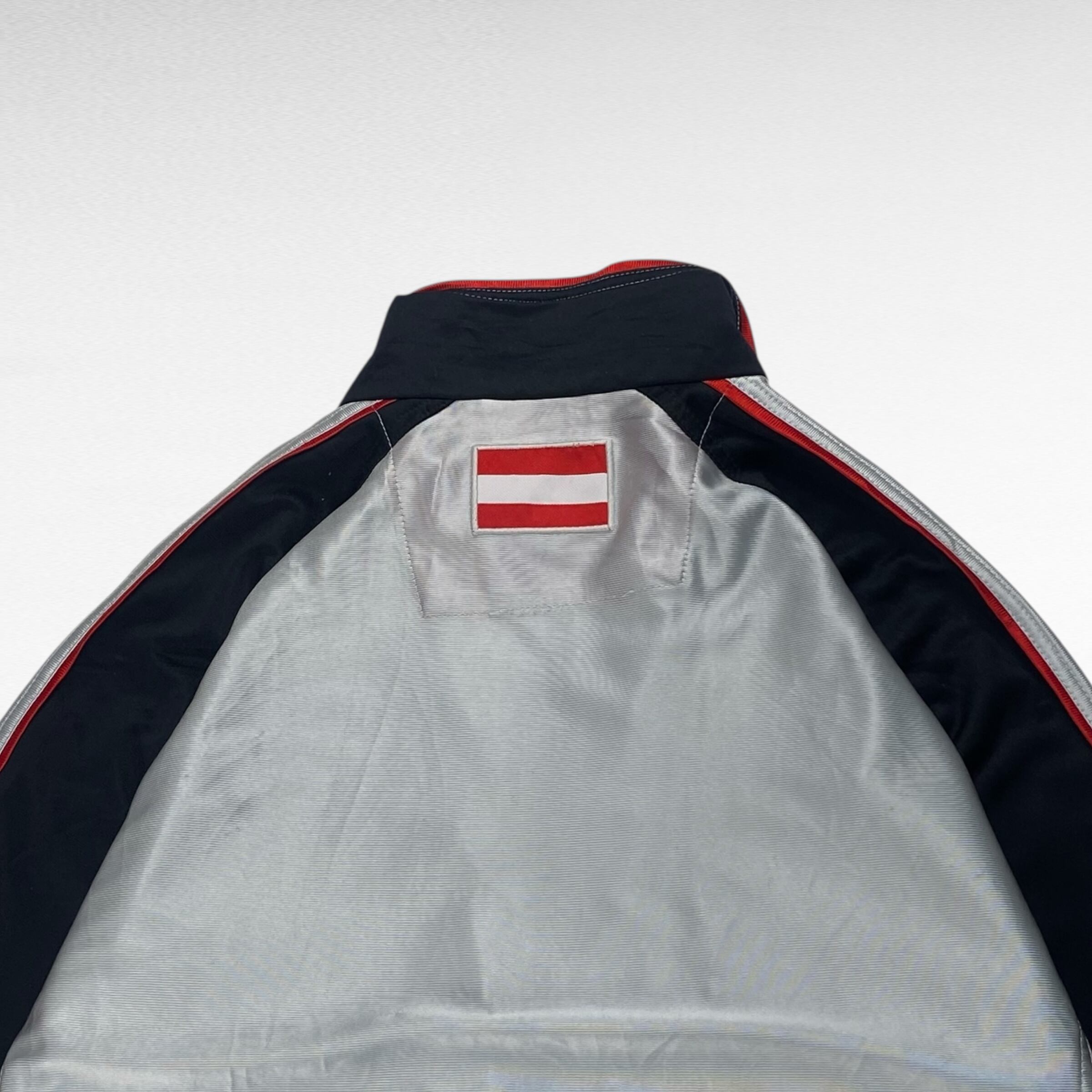 d2ae4f1eb5951311ef239e0b70b9b9