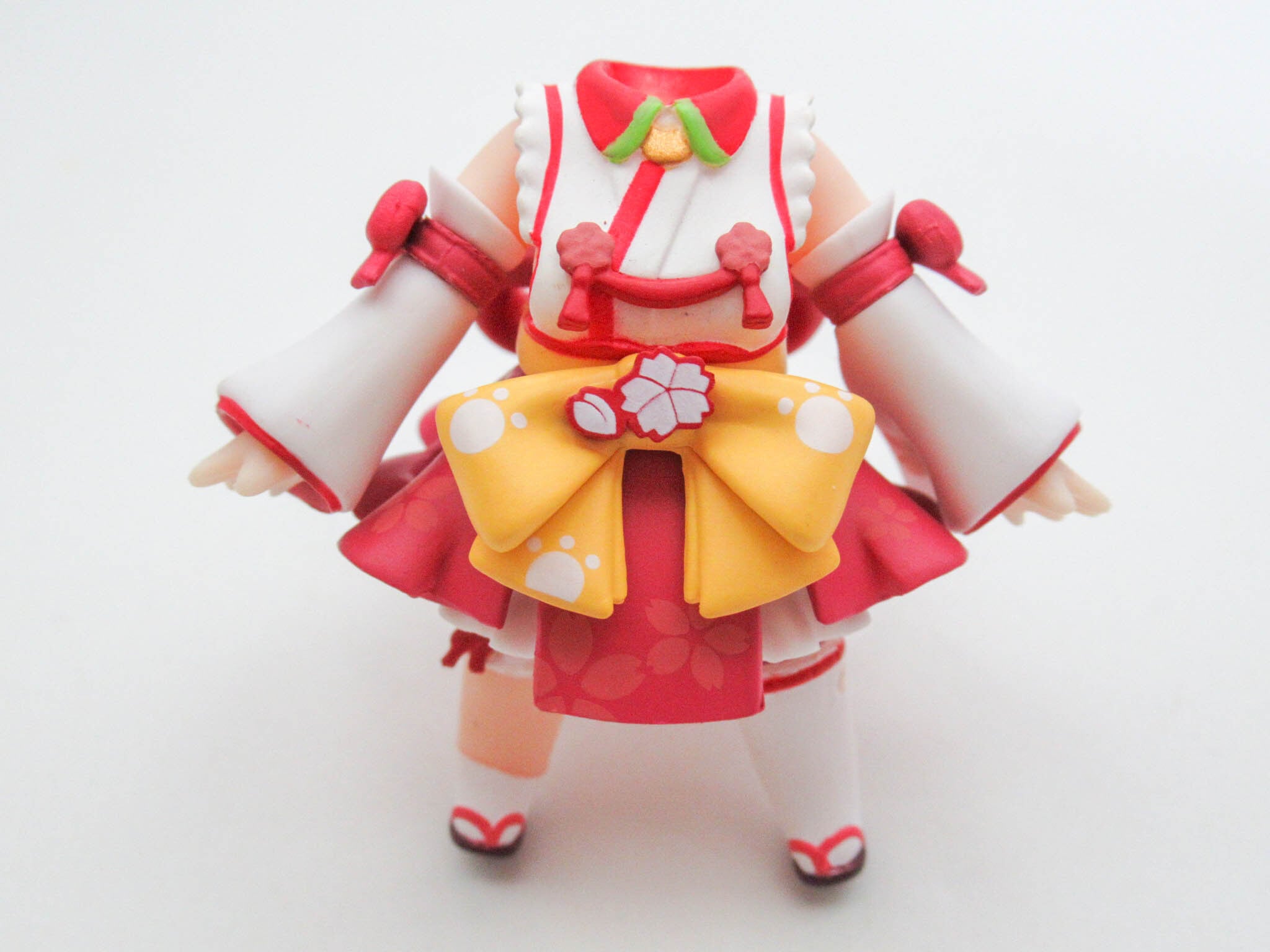 再入荷【1722】 さくらみこ 体パーツ 巫女服 ねんどろいど | ホビー