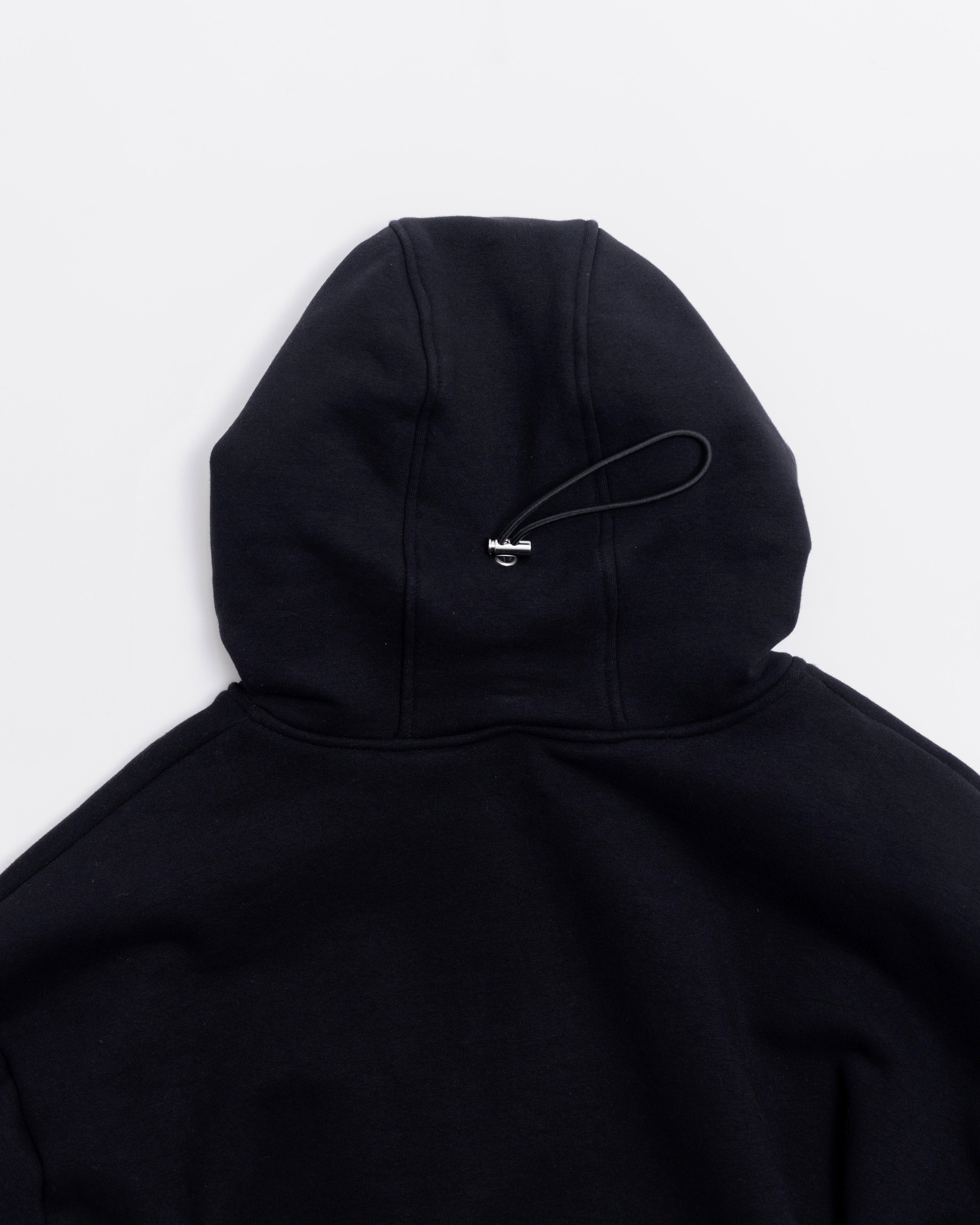 BLACK ASTRO PARKA | OUAT