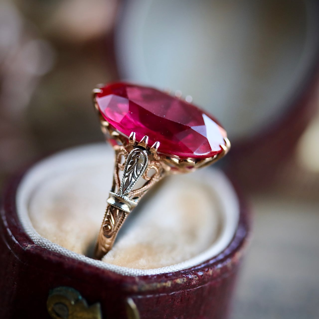 貴重】 K18 合成ルビー 二色金 戦前 和彫 ヴィンテージリング | 結