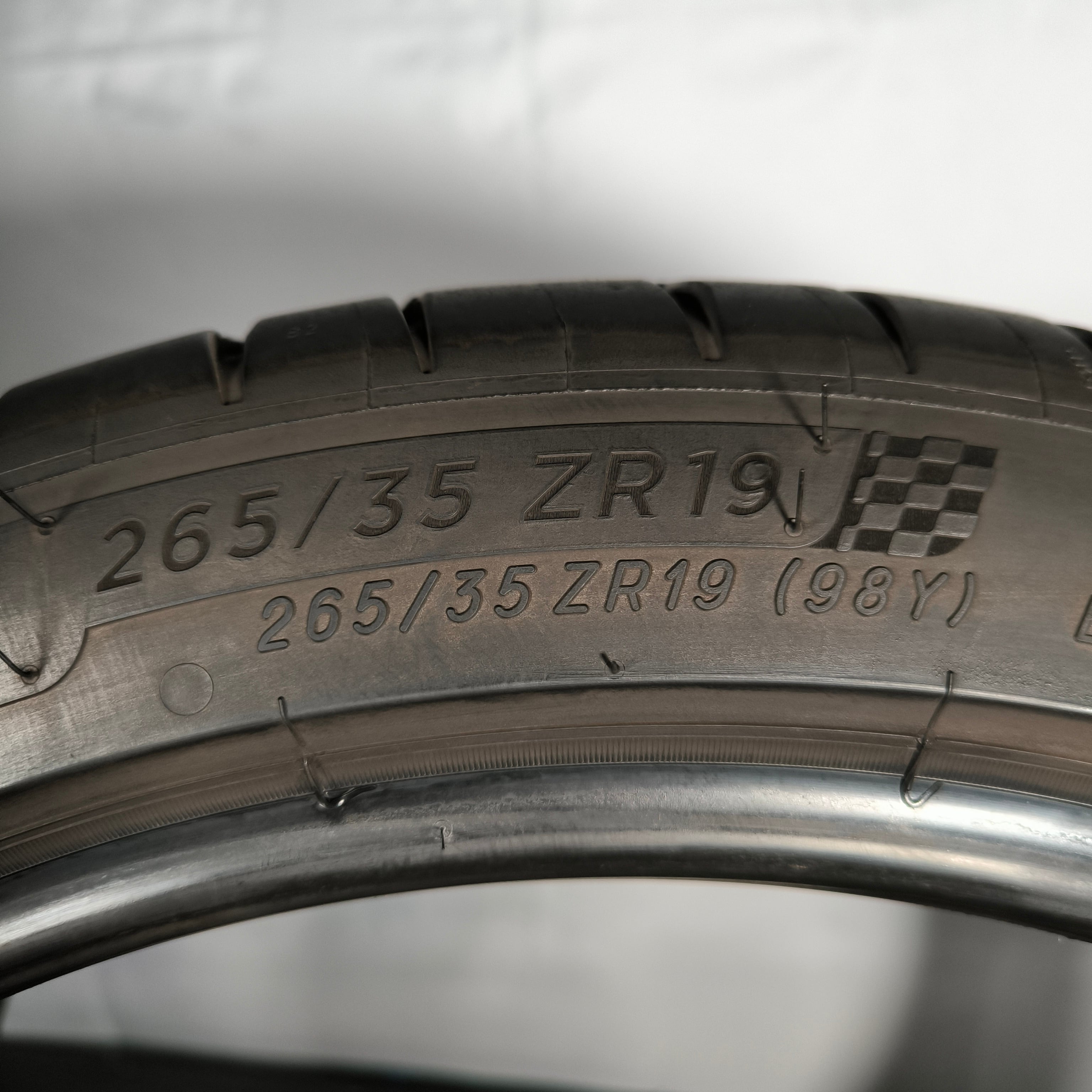 265/35ZR19 98Y MICHELIN PILOT SPORT4S ミシュランパイロットスポーツ