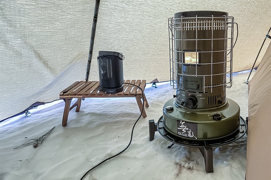 沖縄・その他離島以外送料無料 大型石油ストーブ対応 無敵のストーブ足