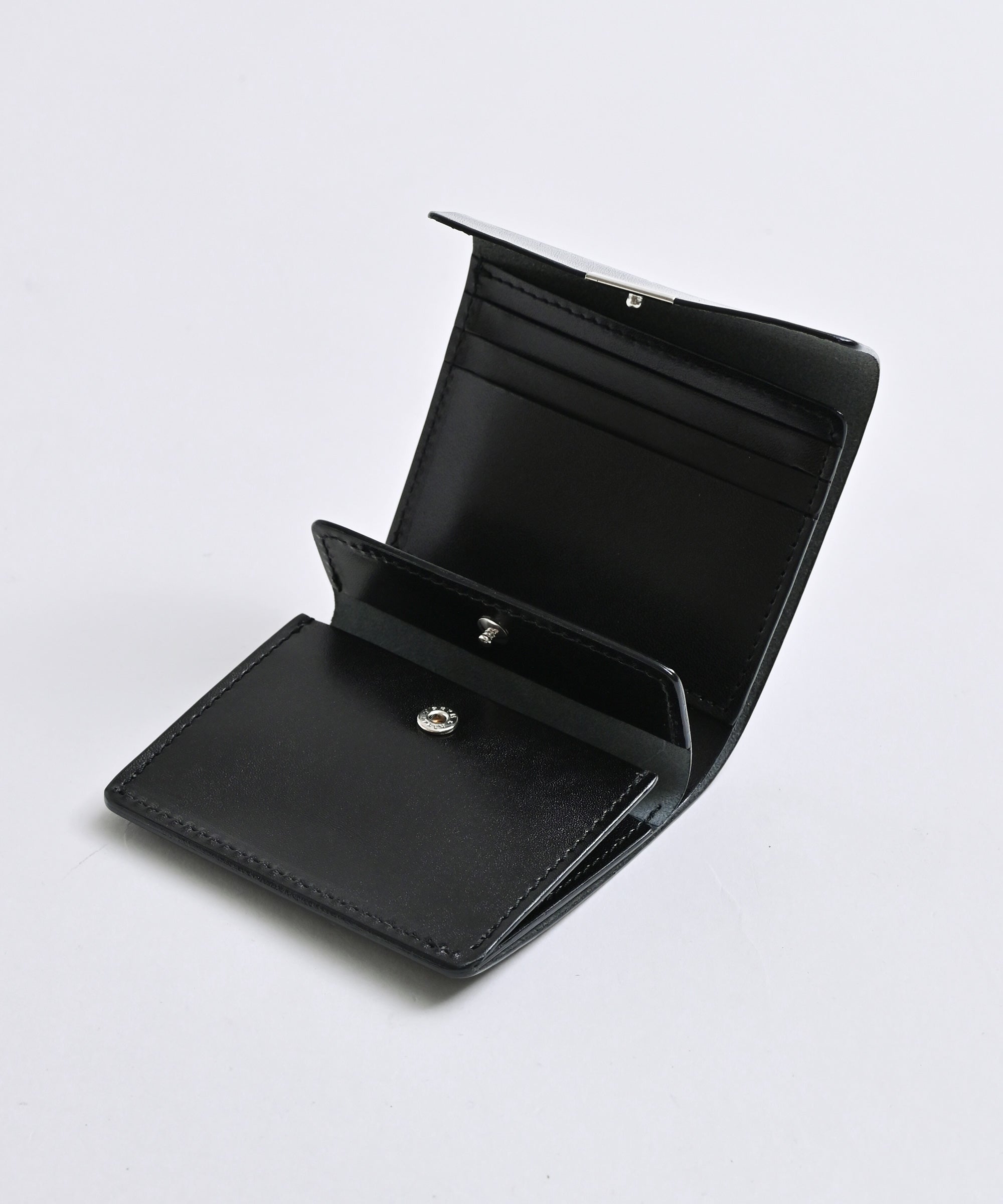 20/80】TOCHIGI LEATHER FOLDED WALLET WITH FLAP レザー二つ折り財布