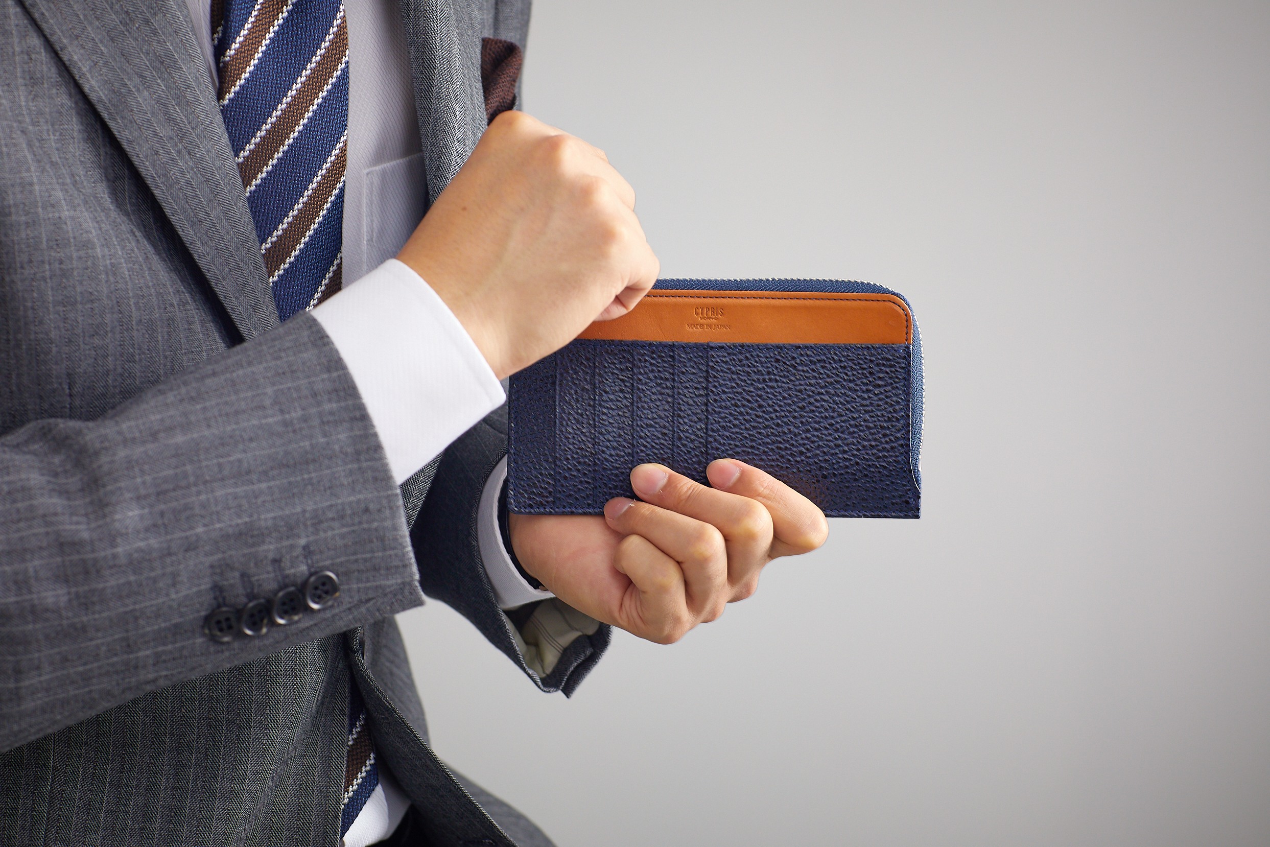 カシューレザー | 革小物・革財布CYPRIS（キプリス）公式オンライン
