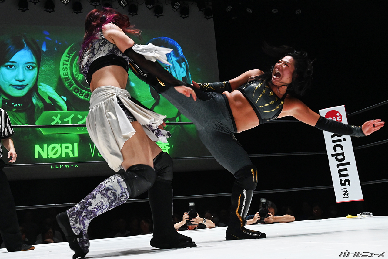 岩田美香とNØRIがバチバチの蹴りあい！神取忍のサプライズ試練に号泣