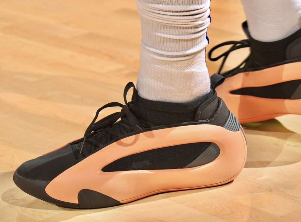 デビュー】Adidas Harden Vol.8 | bbkicks-news