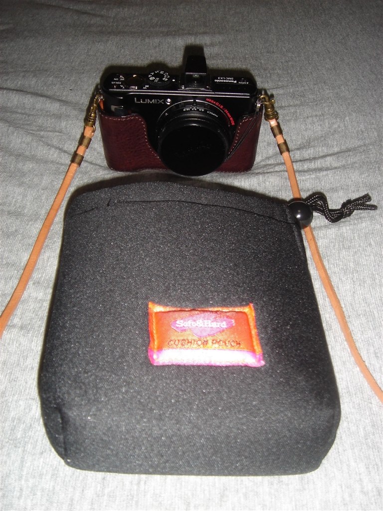 レンズストラップとソフトケース』 パナソニック LUMIX DMC-LX3 の