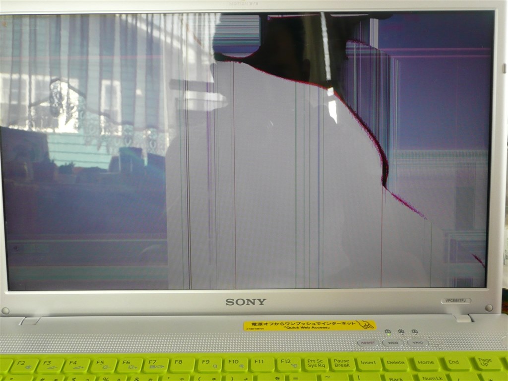 液晶が割れちゃった』 SONY VAIO Eシリーズ VPCEB17FJ/W のクチコミ