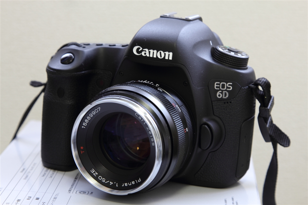 価格.com - 『Carl Zeiss Planar T* 1.4/50 ZE を装着した EOS 6D