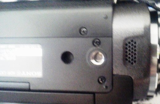 三脚ねじ位置』 SONY HDR-CX535 のクチコミ掲示板 - 価格.com