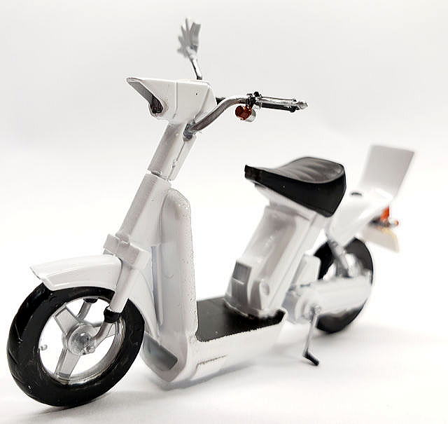 アオシマ ホイール 改スクーター アオシマ 1／24 NEWてっちんと改