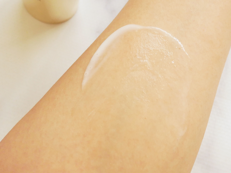 希少なゴールデンシルクエキス配合美容液「ノエビア シルキーリフト