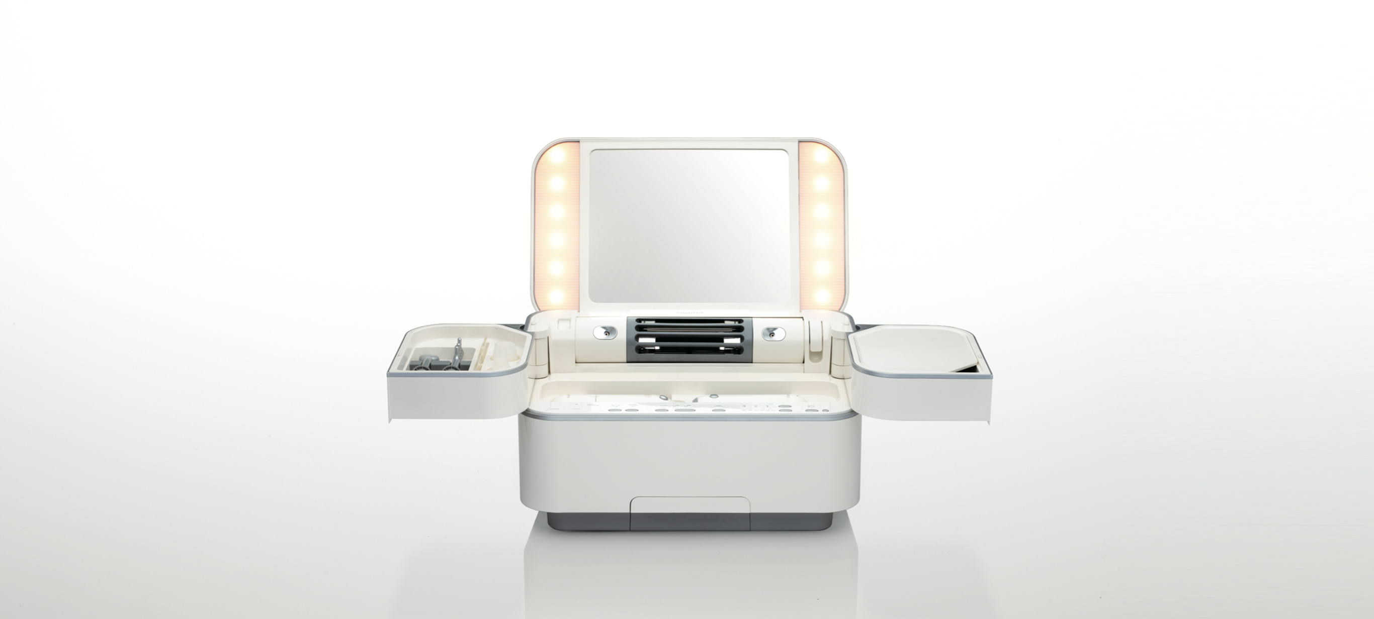 サキナ 美顔器 ルルシェ saqina Luluce *6/7までのお値段 サキナ 美顔