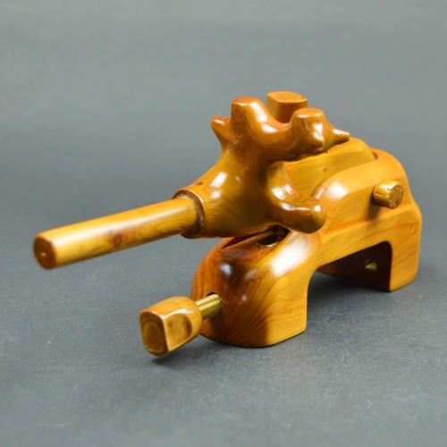 ヘラブナ釣り万力・オーダ一制作の杜松 万力・杜松竿枕・杜松玉置き1点物希少139 杜松万力「棟源 No.1(小) 大砲型」入荷しました | へらぶな釣具店裏日記