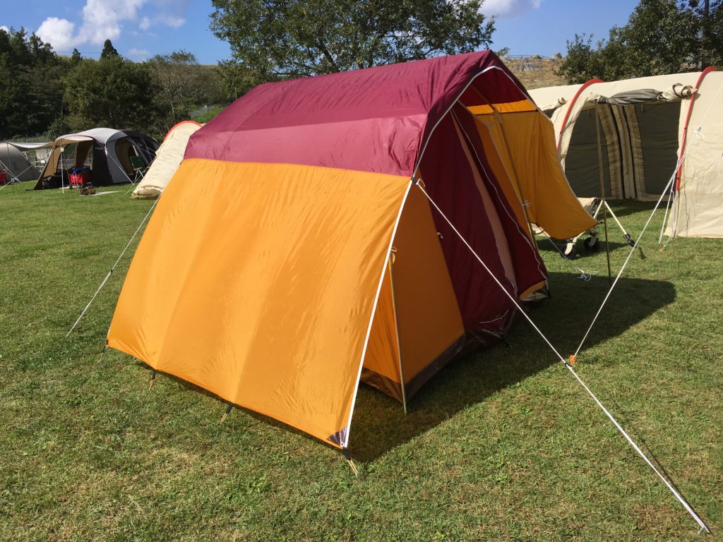 フィールドチャンプのテントのあだ名は、プリンテントではなく、焼き芋