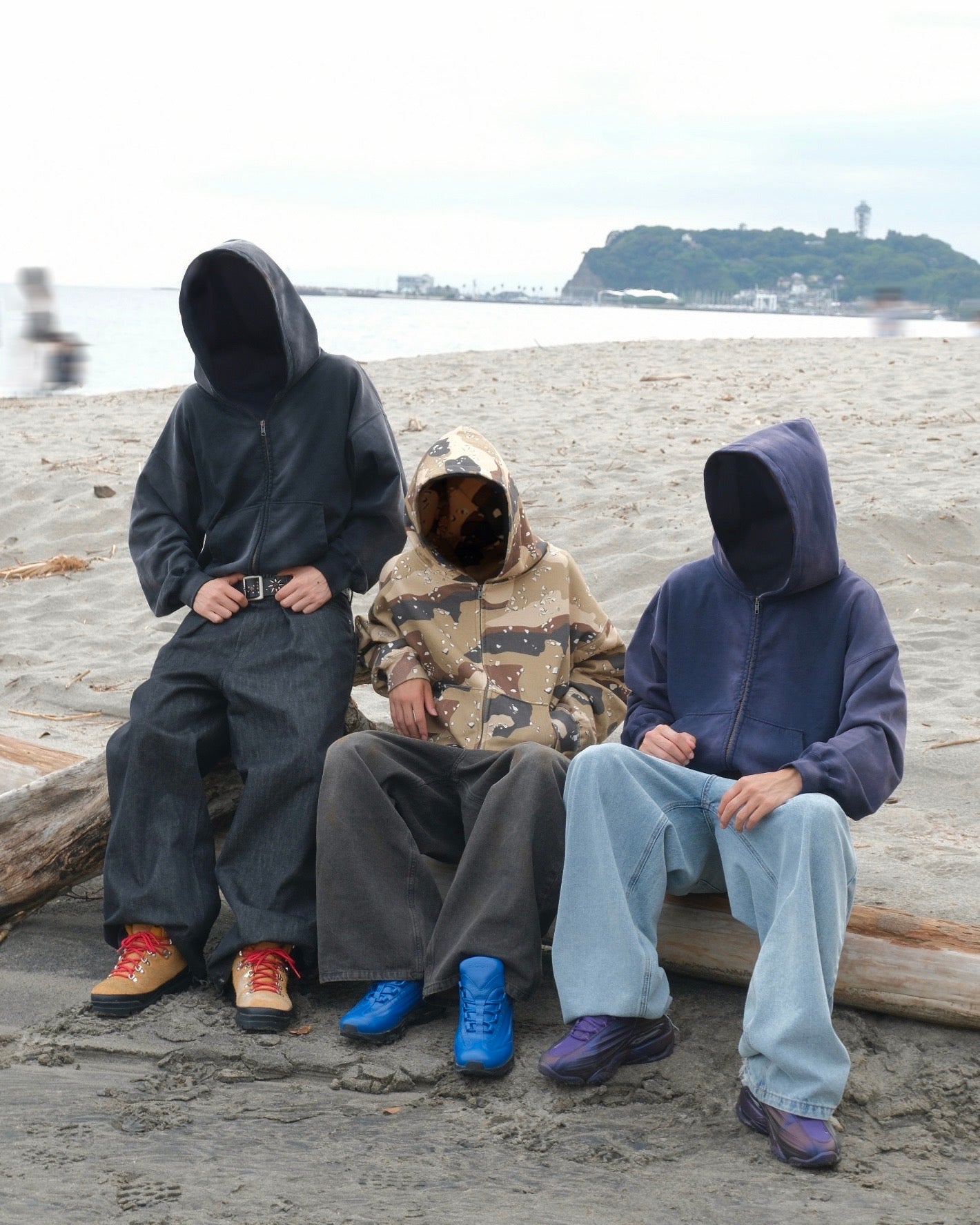 Sun-Faded Zip Hoodie – BELVET