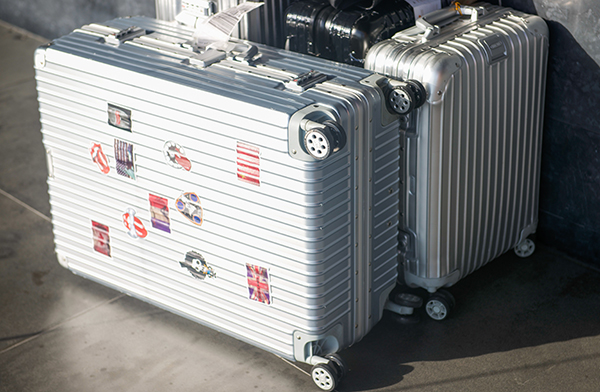 スタイリッシュで堅牢なアルミ製スーツケース｜デキる男が選ぶおすすめ