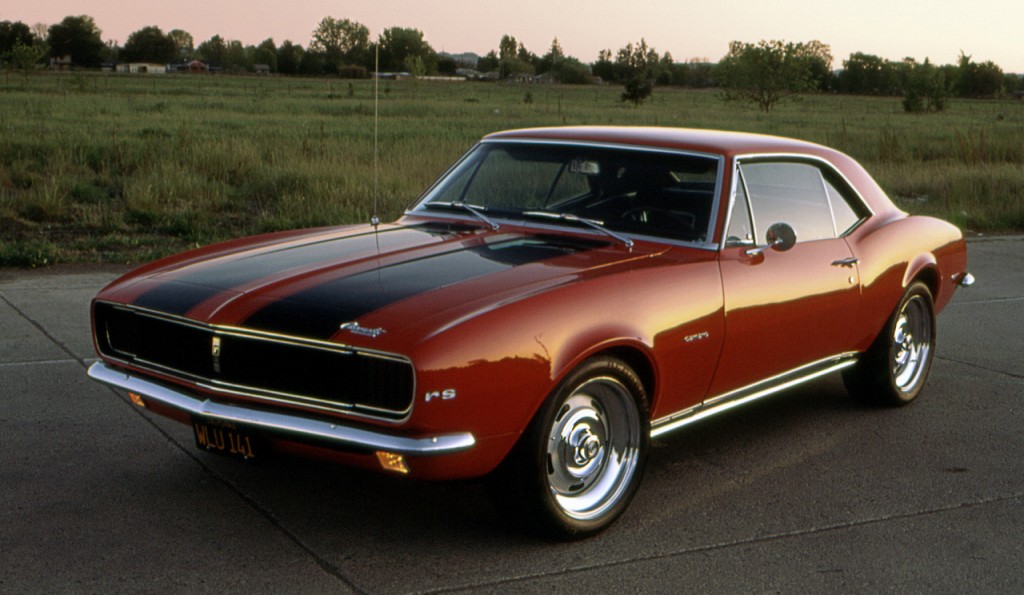 シボレー カマロ (初代 1967-1969)：フォード・マスタングの対抗馬