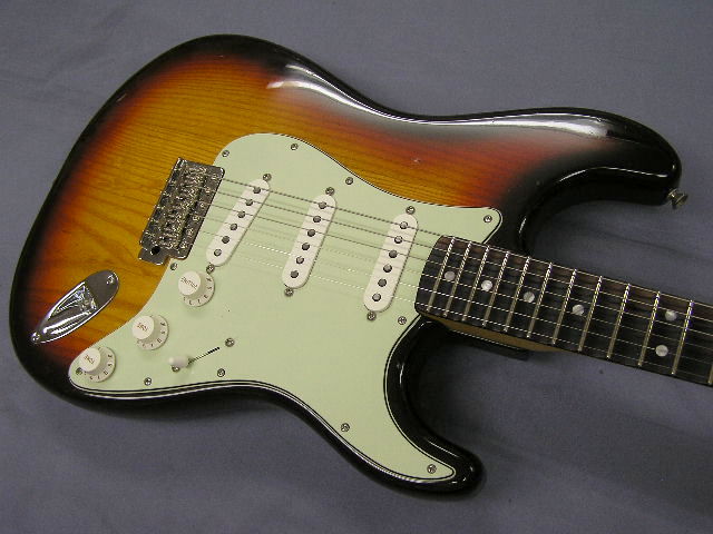 Fender 1979 Stratocaster – 神戸ギターショップ B-West