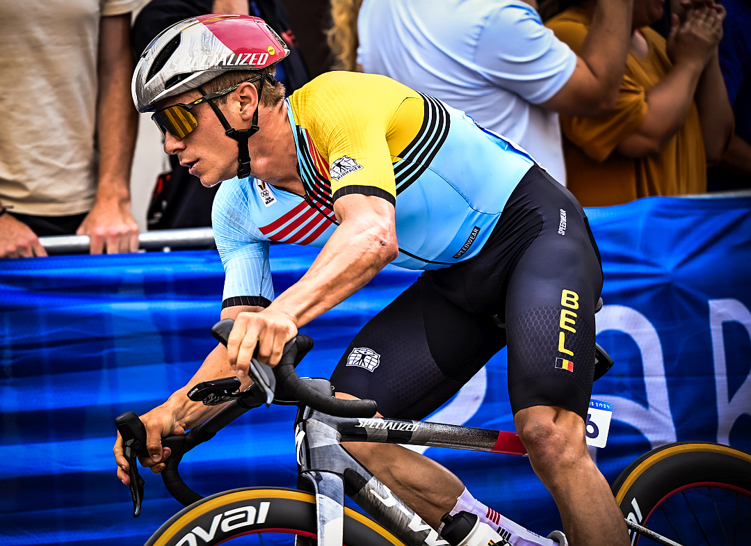 エピック・パリ・ロードレース・エアロスーツ詳細解説／サイクルウエア