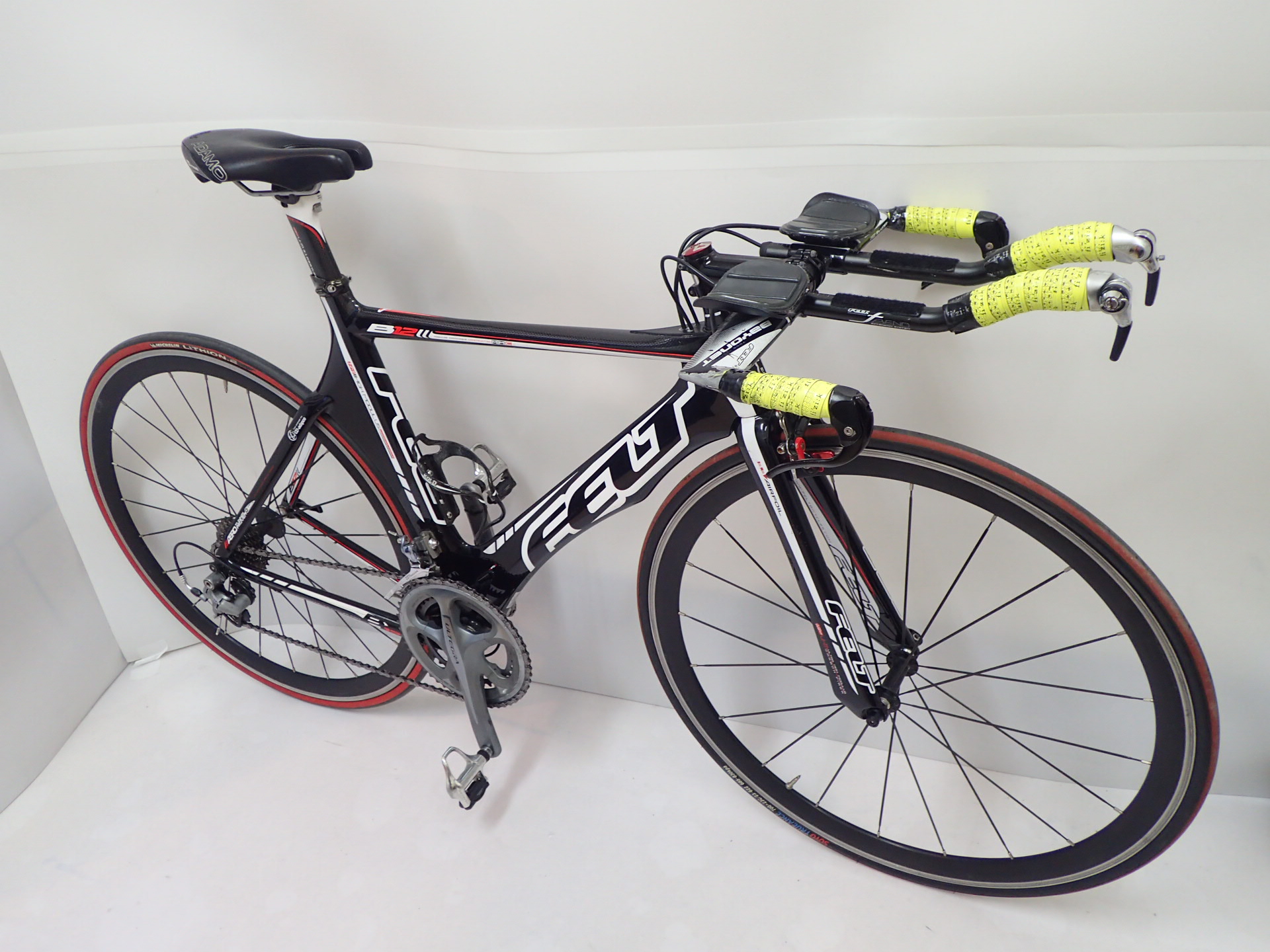 大幅お値引きしています！FELT B12 ロードバイク・トライアスロン