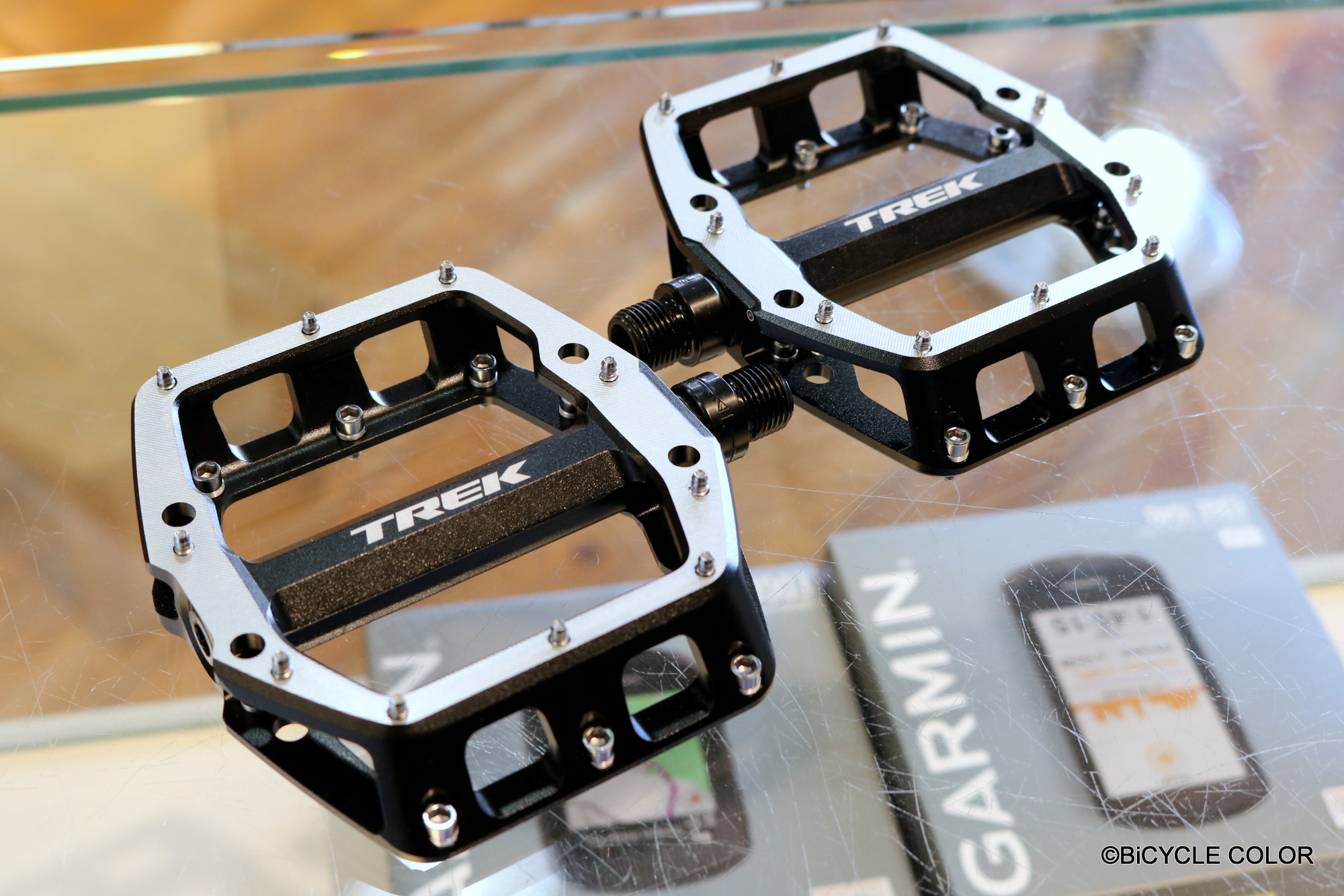 クロスバイクやMTBへお勧め。フラットペダルでも走りの質を高めること