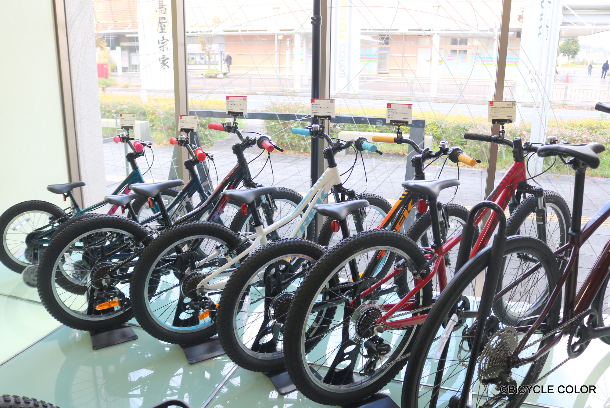 TREK キッズバイク Precaliber(プレキャリバー)16インチ、20インチが