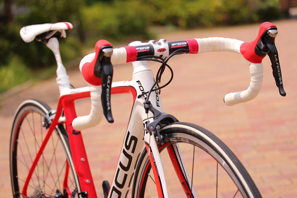 FOCUS （フォーカス） IZALCO PRO 1.0 （イザルコプロ）アルテグラ6800