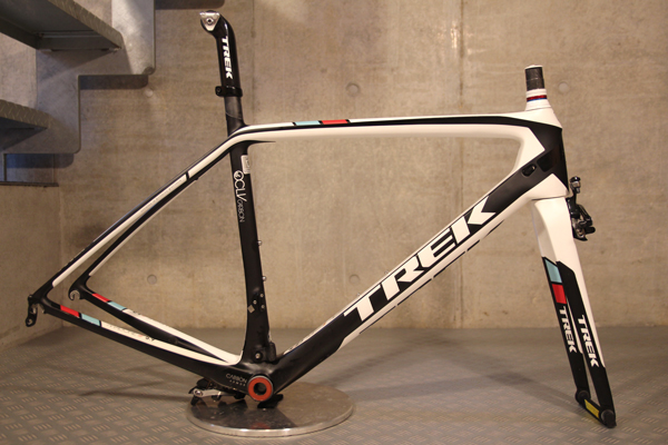 希少で人気のチームカラー。 TREK(トレック) madone(マドン) 5.9