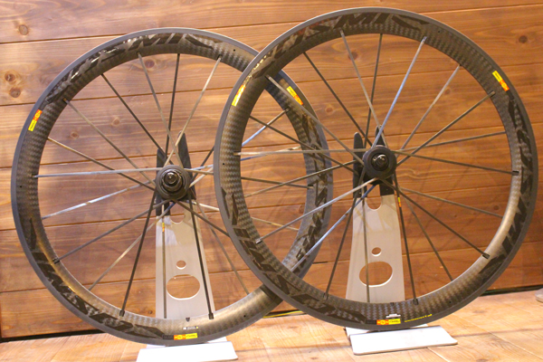 カーボンスポーク×エグザリッドリム。MAVIC （マヴィック） COSMIC