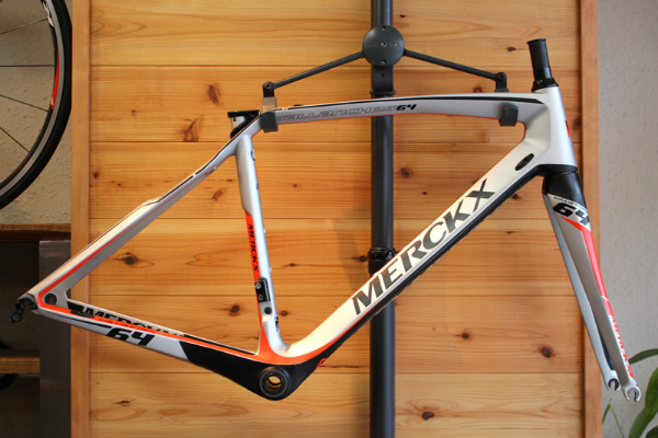 アルミからカーボン！ EDDYMERCKX エディメルクス sallanches