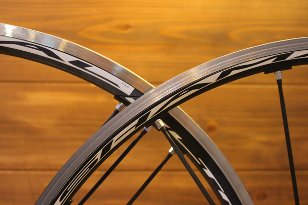 アルミ最高峰！カンパニョーロ campagnolo シャマルウルトラ SHAMAL