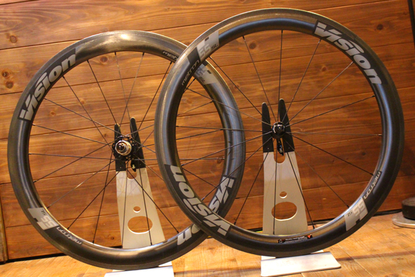 エアロ性能抜群！ビジョン VISION メトロン METRON 55 SL カーボン