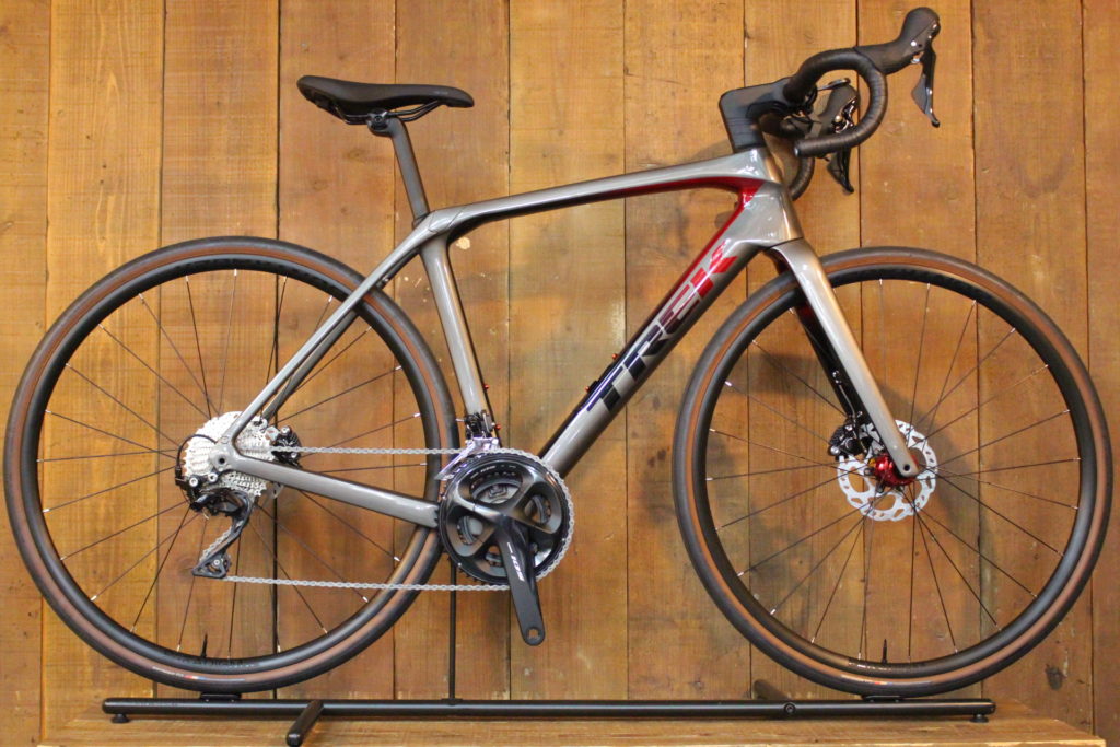 TREK DOMANE SL5 DISC 2023モデル ロードバイク 買取入荷