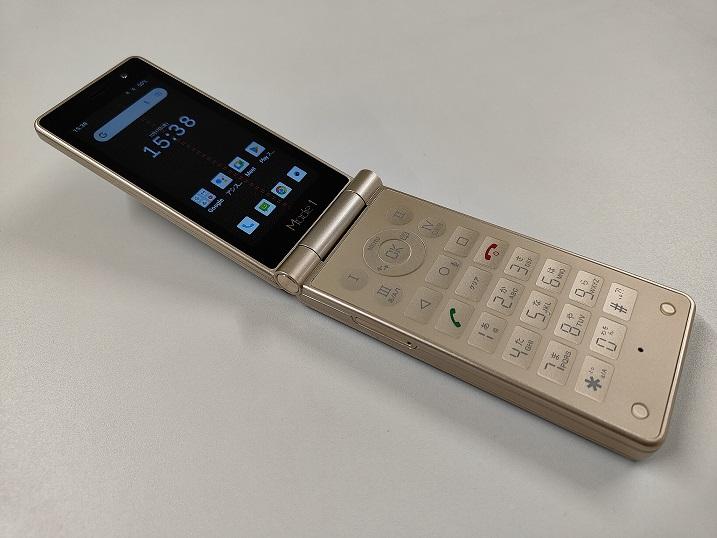 見た目はガラケー、中身はスマホ！「Mode1 RETRO Ⅱ」を実機レビュ