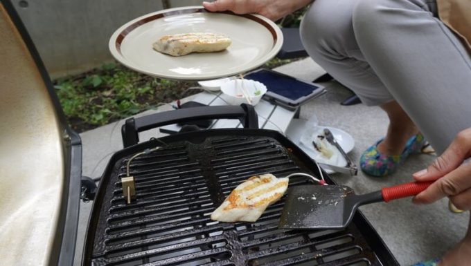 レビュー】Weber Connect スマートグリルハブは温度を計測し調理手順を